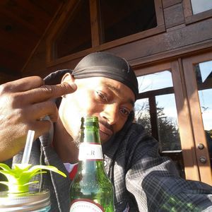 Meet your Posher, Derrick